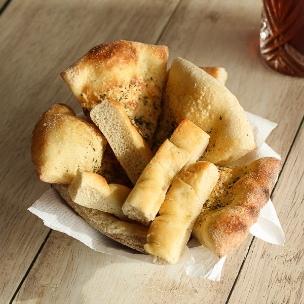 Corbeille de pains italiens